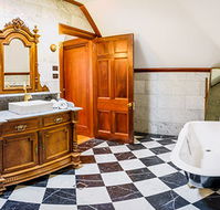 The Regents Park - Accommodation Sunshine Coast