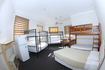 Sydney Darling Harbour Hotel - Accommodation Sunshine Coast 12