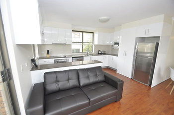 Balmain 1 Mont Furnished Apartment - Accommodation Sunshine Coast 5