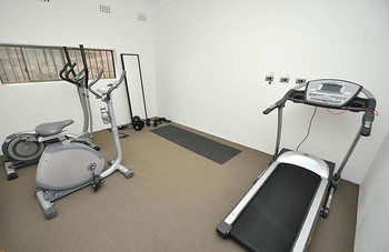 Balmain 1 Mont Furnished Apartment - Accommodation Sunshine Coast 6