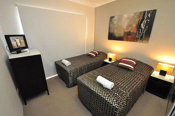 Balmain 12 Foy Furnished Apartment - Accommodation Sunshine Coast 5