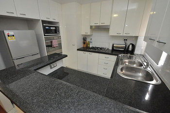 Balmain 12 Foy Furnished Apartment - Accommodation Sunshine Coast 6