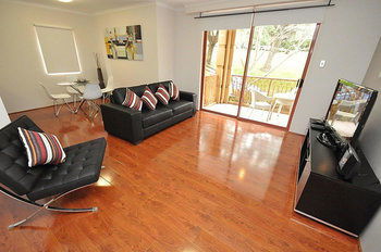 Balmain 12 Foy Furnished Apartment - Accommodation Sunshine Coast 8