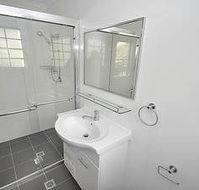 Balmain 4 Mont Furnished Apartment - Accommodation Sunshine Coast