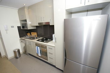 Balmain 704 Mar Furnished Apartment - Accommodation Sunshine Coast 14
