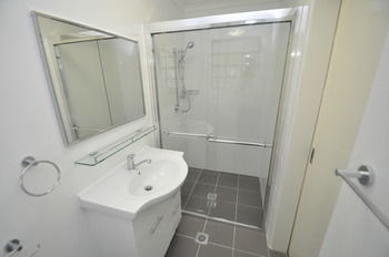 Balmain 2 Mont Furnished Apartment - Accommodation Sunshine Coast 3