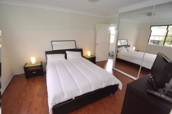 Balmain 2 Mont Furnished Apartment - Accommodation Sunshine Coast 6