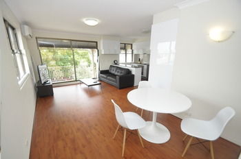 Balmain 2 Mont Furnished Apartment - Accommodation Sunshine Coast 13