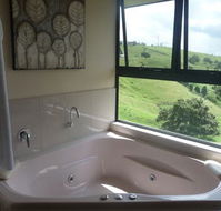 Top of The Hill - Accommodation Sunshine Coast