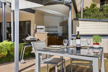 Top Of The Hill - Accommodation Sunshine Coast 16