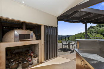 Top Of The Hill - Accommodation Sunshine Coast 20