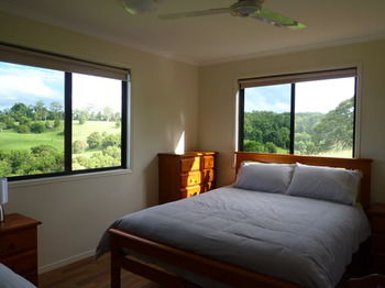 Bellthorpe Stays - Accommodation Sunshine Coast 2