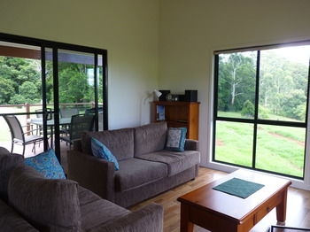 Bellthorpe Stays - Accommodation Sunshine Coast 5