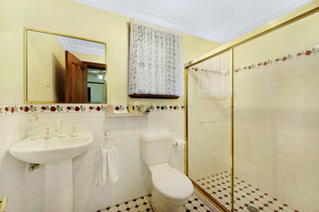 CBC Bed & Breakfast & Cafe - Accommodation Sunshine Coast 11
