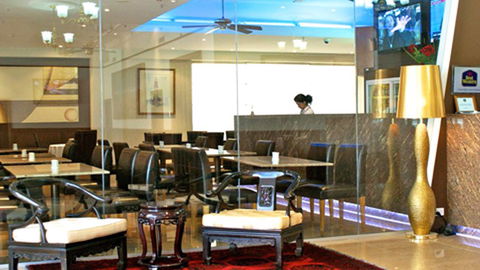 BEST WESTERN Astor Metropole Hotel And Apartments - Accommodation Sunshine Coast 0