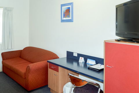 BEST WESTERN Boulevard Lodge - Accommodation Sunshine Coast 7