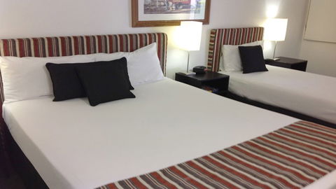 BEST WESTERN Cattle City Motor Inn - Accommodation Sunshine Coast 1