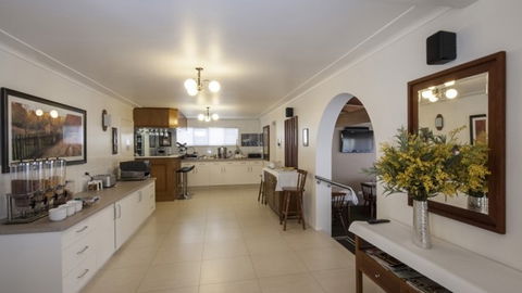BEST WESTERN Applegum Inn - Accommodation Sunshine Coast 0