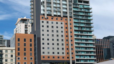 BEST WESTERN Atlantis Hotel - Accommodation Sunshine Coast 1