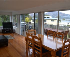 Amos Cottage - Accommodation Sunshine Coast 1