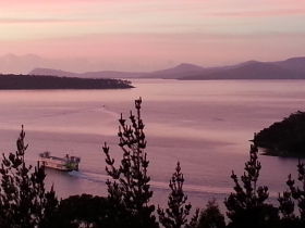 Bruny Vista Cabin - Accommodation Sunshine Coast 3