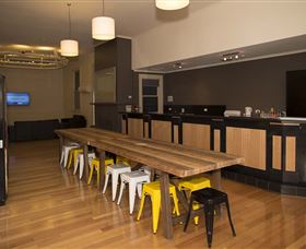 Batman Fawkner Inn - Accommodation Sunshine Coast 1