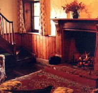 McCauley's Cottage - Hamilton Heritage Holiday Homes - Accommodation Sunshine Coast