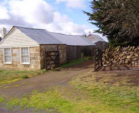 Lakeview Cottage - Accommodation Sunshine Coast 0