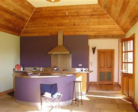 Lakeview Cottage - Accommodation Sunshine Coast 2