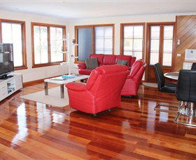 Anchlia Waterfront Cottages - Accommodation Sunshine Coast 0