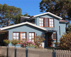 Anchlia Waterfront Cottages - Accommodation Sunshine Coast 4