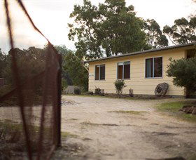 Shuckers Cottages - Accommodation Sunshine Coast 0