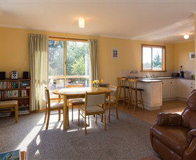 Shuckers Cottages - Accommodation Sunshine Coast 2
