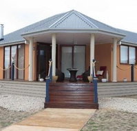 Aurora Cottages - Accommodation Sunshine Coast
