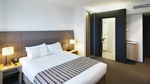 Atura Dandenong - Accommodation Sunshine Coast 0