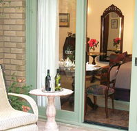 Forlonge Bed  Breakfast