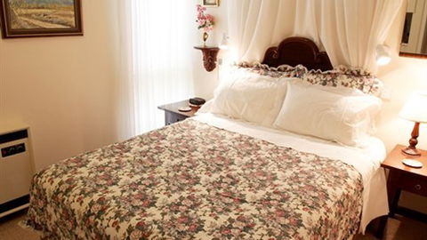 Forlonge Bed & Breakfast - Accommodation Sunshine Coast 4