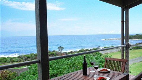 A Great Ocean Road Resort Whitecrest - Accommodation Sunshine Coast 0