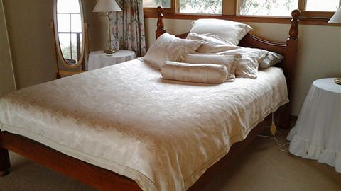 Rotherlea Lodge - Accommodation Sunshine Coast 2