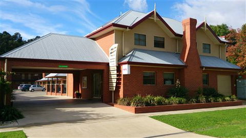 Murray Waters Motor Inn & Apartments - Accommodation Sunshine Coast 0