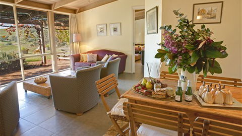 Mt Bellevue - Accommodation Sunshine Coast 2
