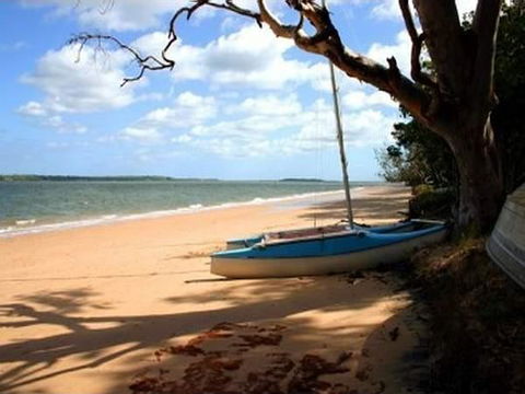 Coochie Katandra Holiday Units - Accommodation Sunshine Coast 0