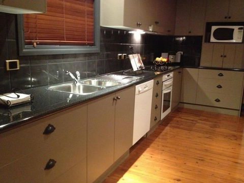 Church House B&B Gundagai - Accommodation Sunshine Coast 8