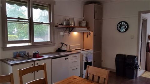 Lakeside Vista Holiday House - Accommodation Sunshine Coast 1