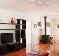 Lithgow Falls - Accommodation Sunshine Coast