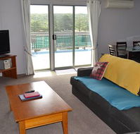 House on the Hill Port Campbell - Accommodation Sunshine Coast