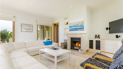 Tuscan Getaway - Accommodation Sunshine Coast 2