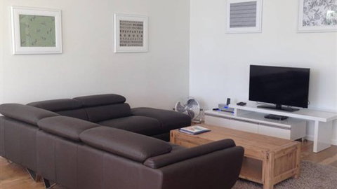 28 Graham Ave - Accommodation Sunshine Coast 4