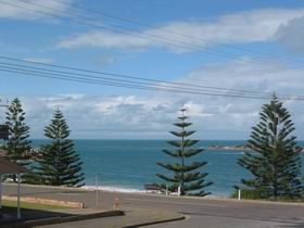 Beachcomber At Port Elliot - Accommodation Sunshine Coast 0