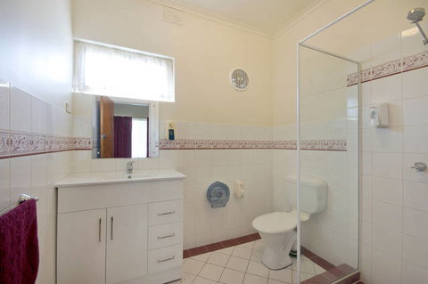 Hello Adelaide Motel + Apartments - Accommodation Sunshine Coast 3